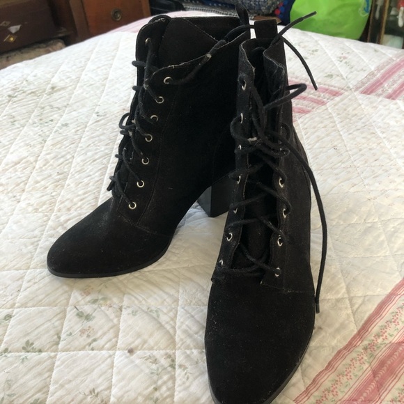 Justfab Black Lace-Up Boots with Chunky Heels, size 10- cute boots to dress up. - Picture 2 of 7